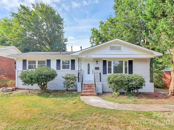 3915 Crestridge Dr, Charlotte, NC 28217
