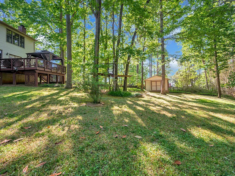 58 Baldwin Dr — Photo 34