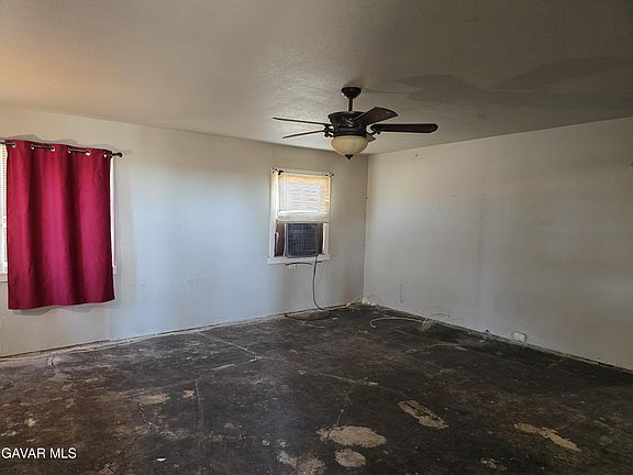 4th image of 26501 Ferguson St