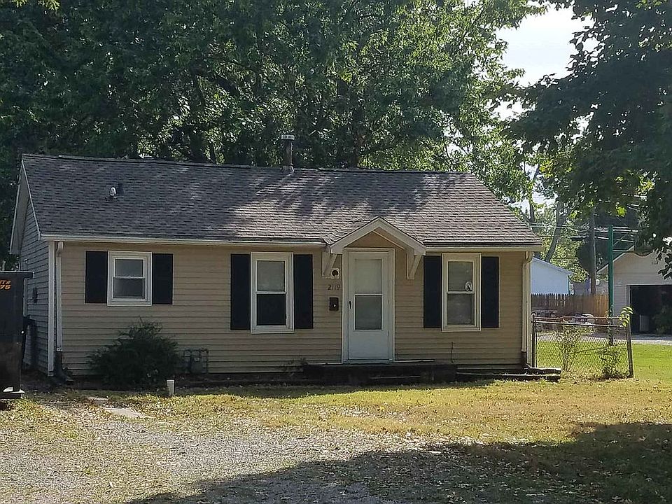 front view.. roof 6 mos old