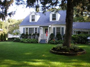 47 Pauls Path, Coram, NY 11727