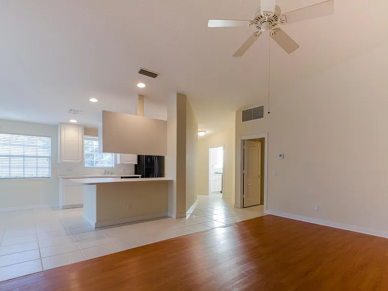 5796 Ivrea Dr — Photo 19