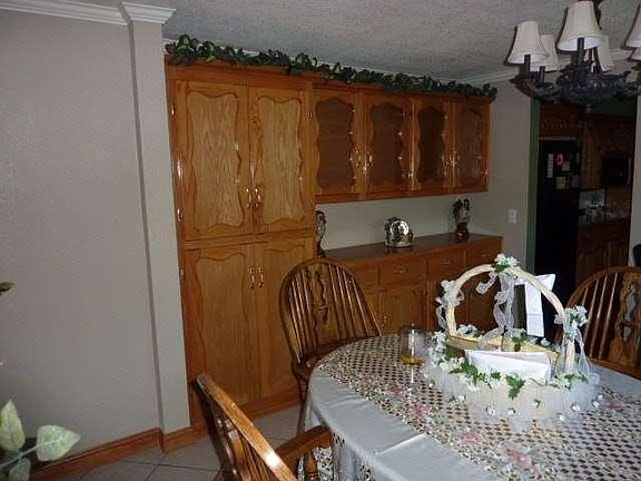 5th image of 3828 Saratoga Ct