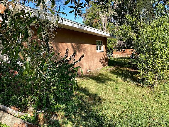 5th image of 850 N Orange Blossom Cir