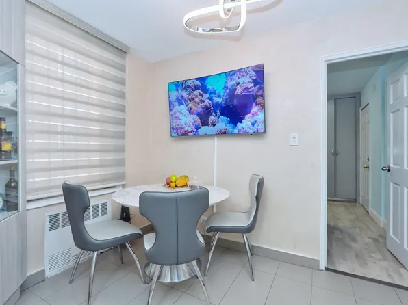 2711 Avenue X image 22 of 39