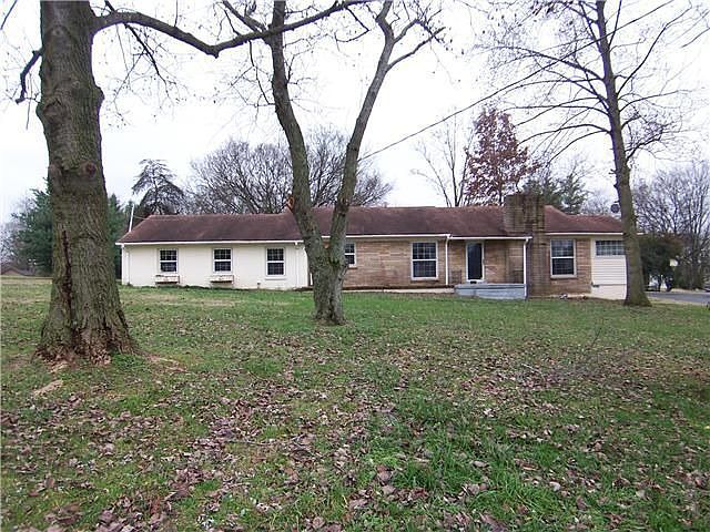1st image of 2547 Lakeland Dr