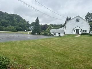 2nd image of 2 Sara Dr
