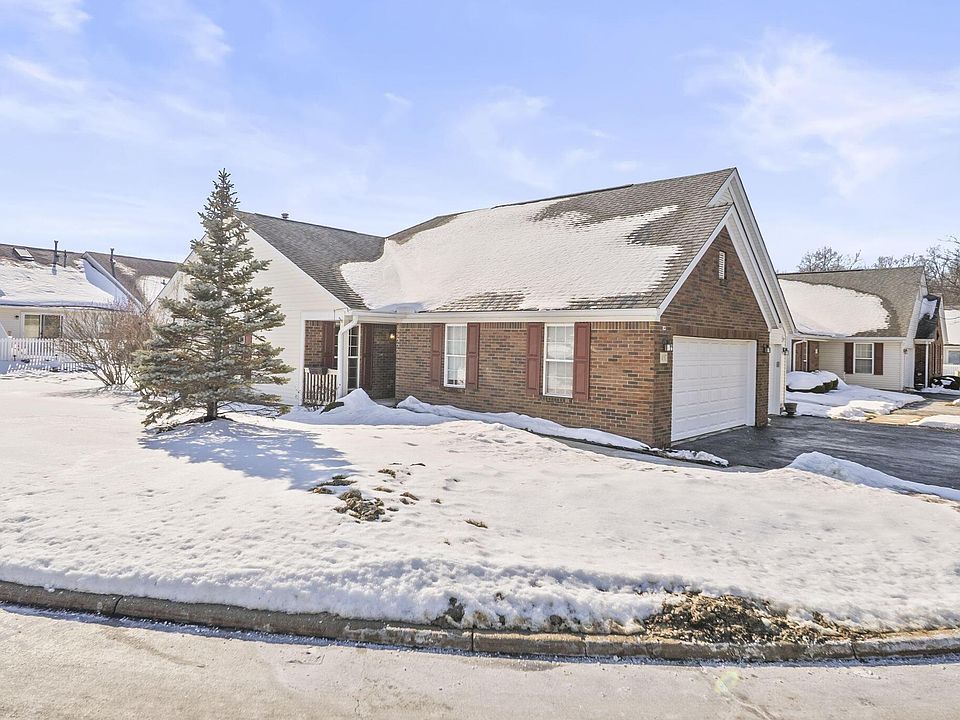 1st image of 437 Robins Crest Ln
