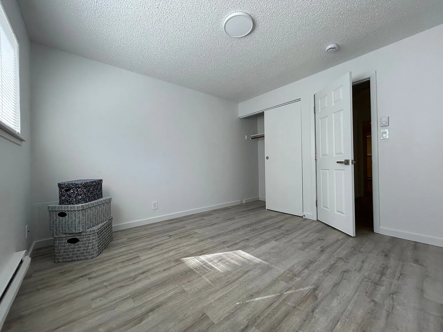Park Plaza Apartments — Photo 4