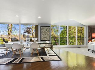 906 Tarrant DRIVE, Fontana, WI 53125