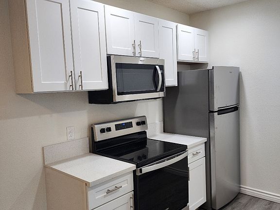 2nd image of 679 Valley Ave #1B-1Ba-717Sqft