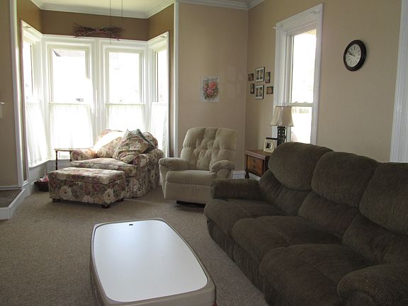 3rd image of 18 South St