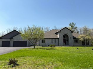 21707 Lilac Ln, Southfield, MI 48033