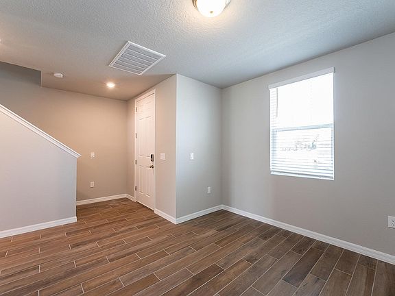 5th image of 5252 Sanders Oak Trl