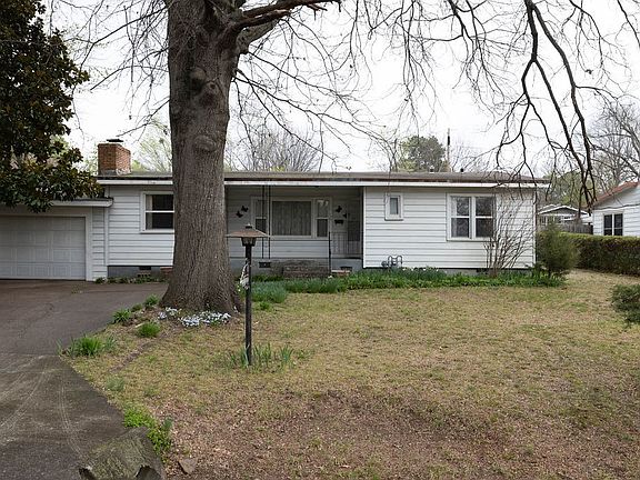 2nd image of 1246 S Maxwell Dr