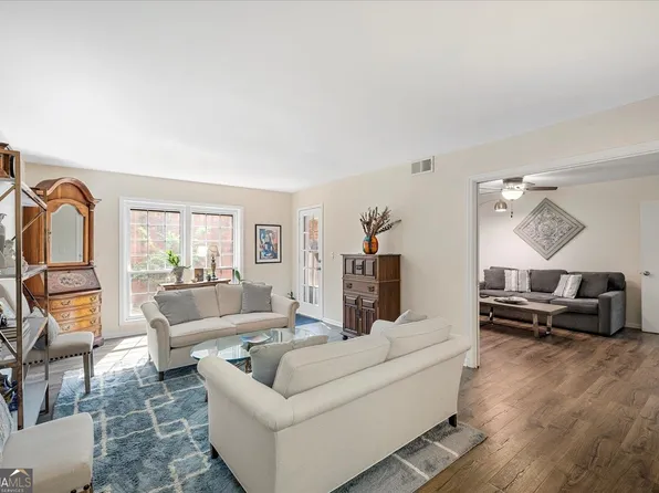 6851 Roswell Rd APT H13, Sandy Springs, GA 30328