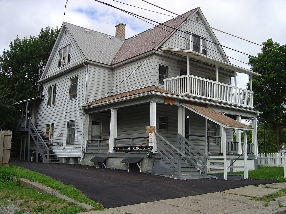 2nd image of 2211 Lyman St APT 1