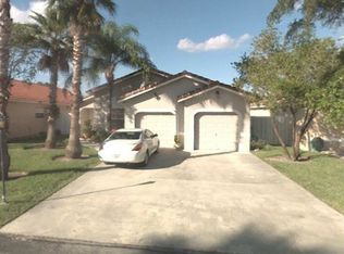 6187 NW 181 Terrace Cir N, Hialeah, FL 33015