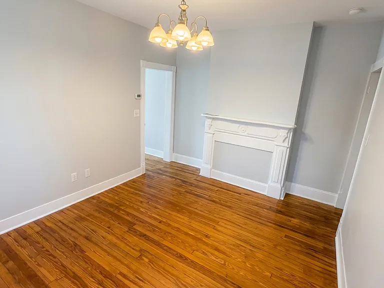 312 E 3rd St #1 — Photo 6