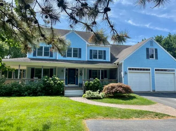24 Fisk Street, West Dennis, MA 02670