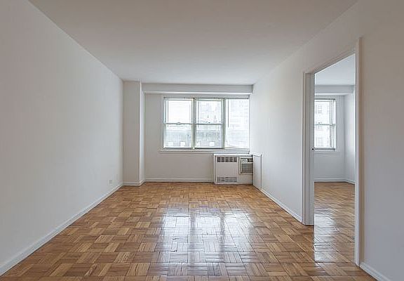 5th image of 420 E 80th St APT 3L