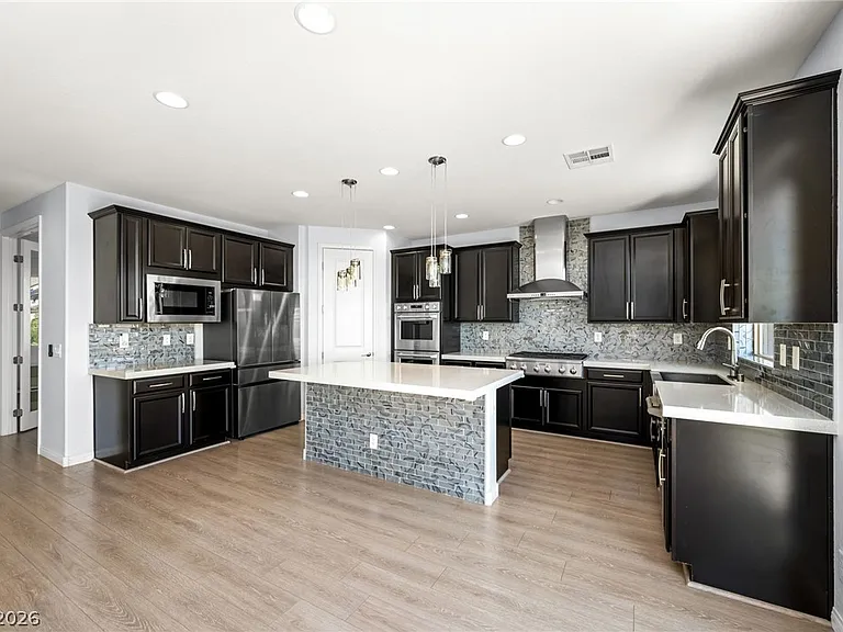 11914 Tres Bispos Ave — Photo 4