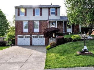 985 Lindfield Dr, South Park, PA