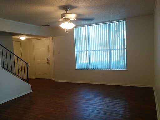 5th image of 1754 Farleigh Ct