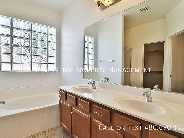 4475 E Warbler Ct — Photo 12