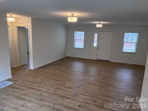 5th image of 211 Honeycutt Rd