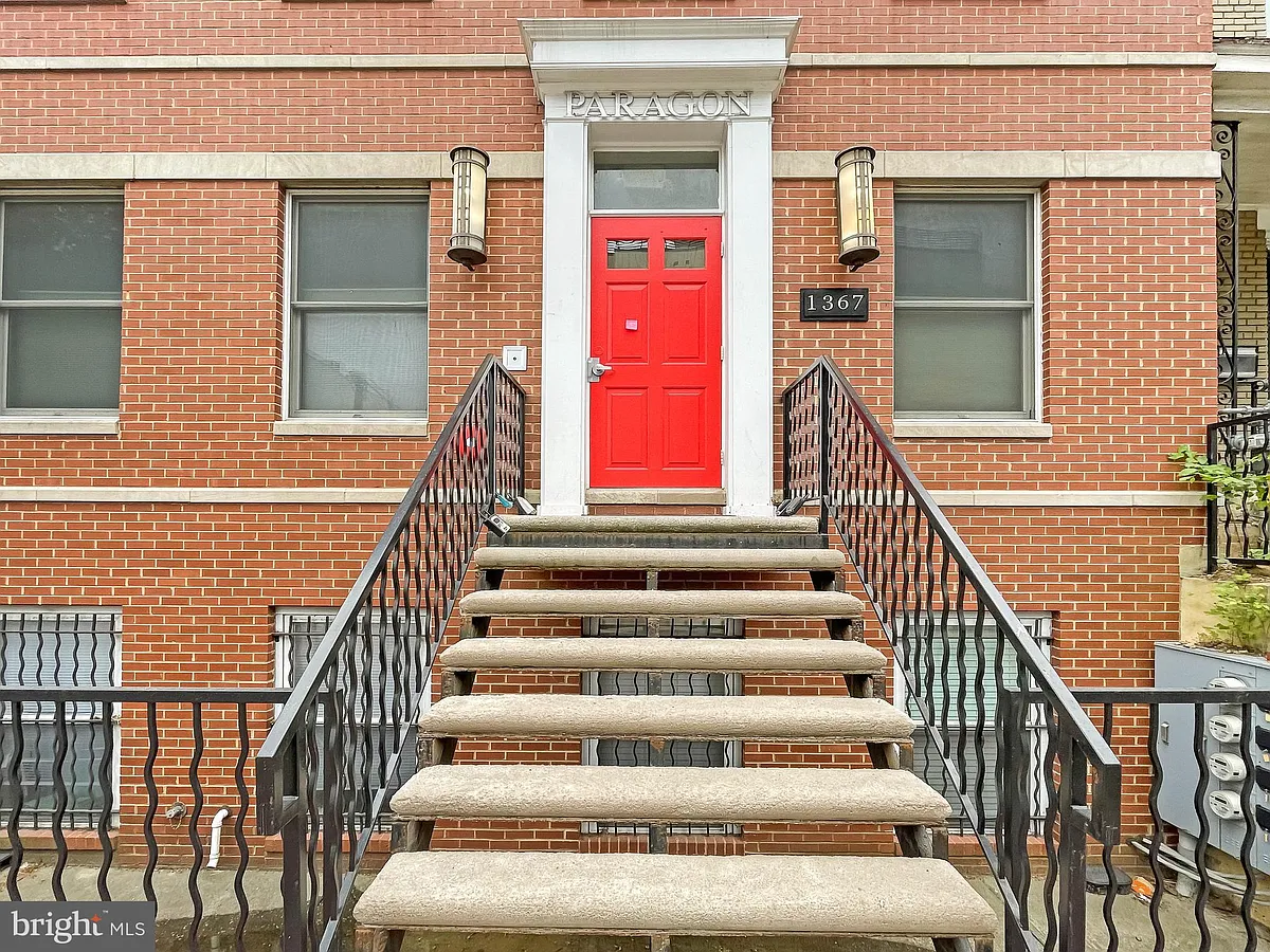 Building Photo - 1367 Florida Ave NE #302