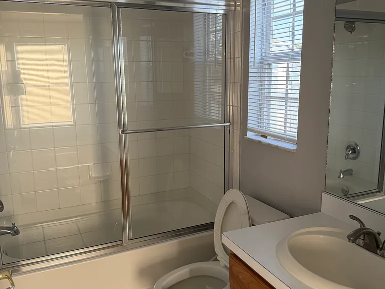 13111 Kings Crossing Dr — Photo 10