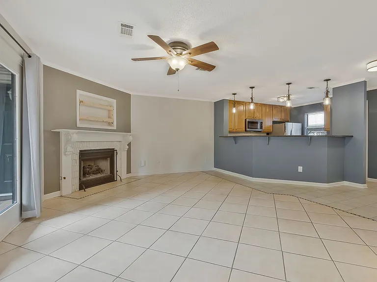 1809 Brockton Pl — Photo 4