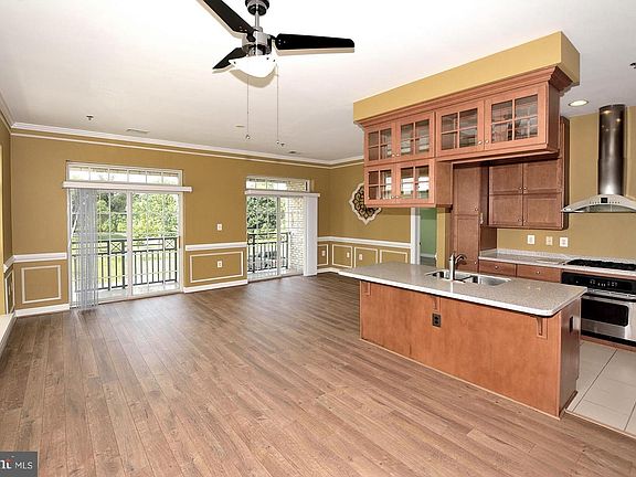 4th image of 820 Belmont Bay Dr APT 101