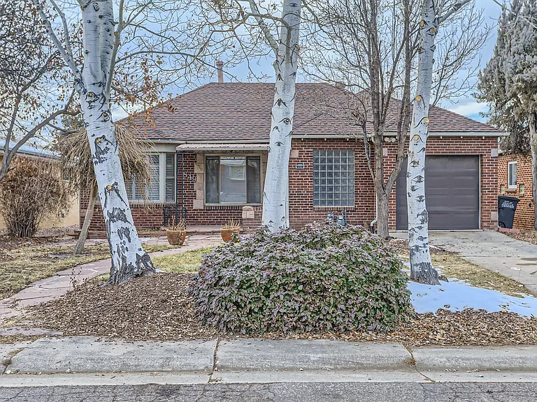 849 Grape St — Photo 3