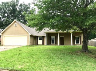 21 Lamplighter Rd, Pearl, MS 39208