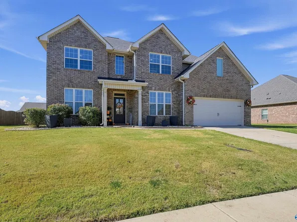 112 Colony Cove Dr, Meridianville, AL 35759