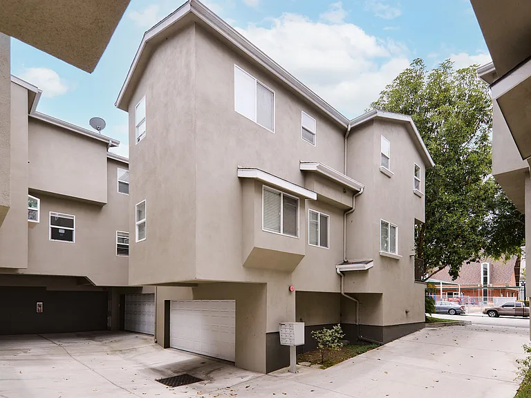 362 Richmond St — Photo 24