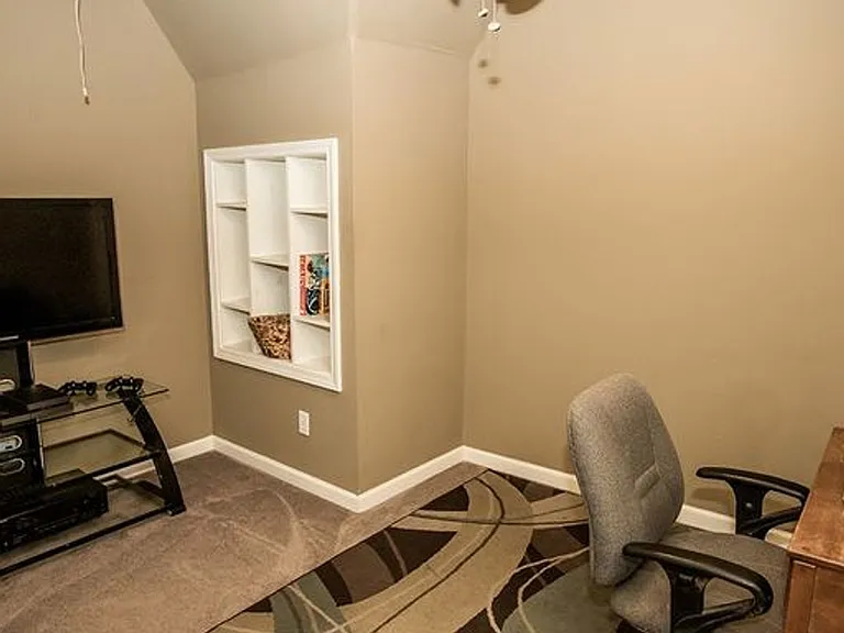 1120 Shades Crest Rd — Photo 22