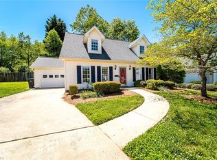132 Edgedale Ct, Kernersville, NC 27284