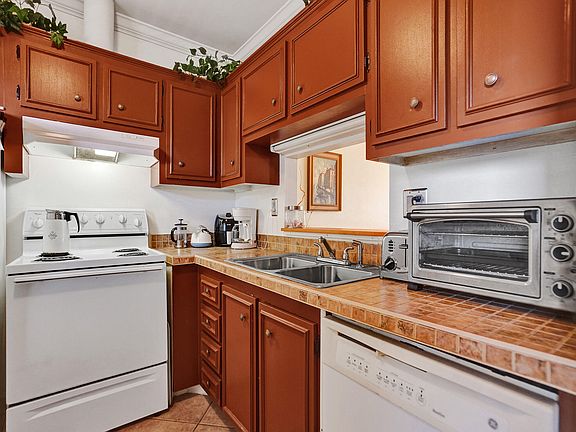 3rd image of 5000 NW 36th Street #606
