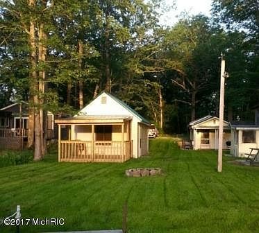2nd image of 8459 N North Lake Shore Dr