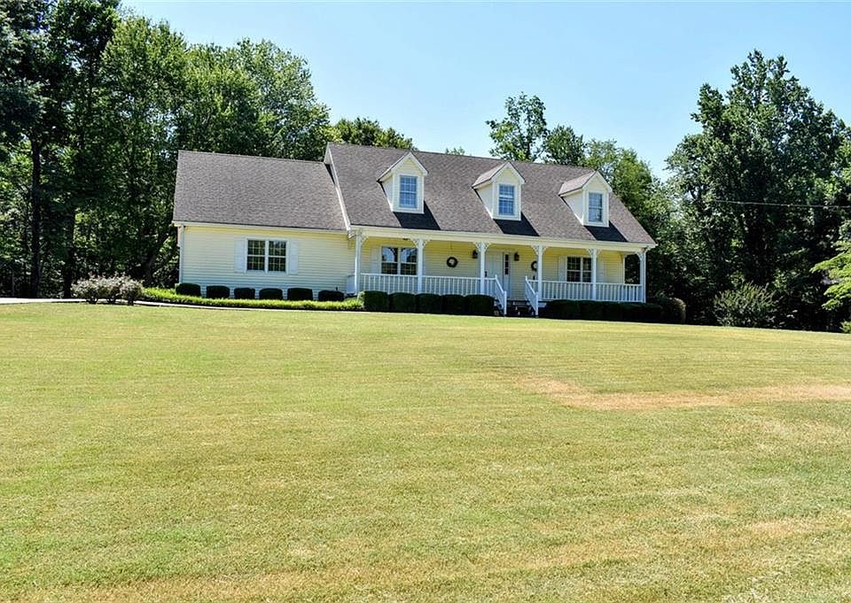 1st image of 385 Marvin Land Ln