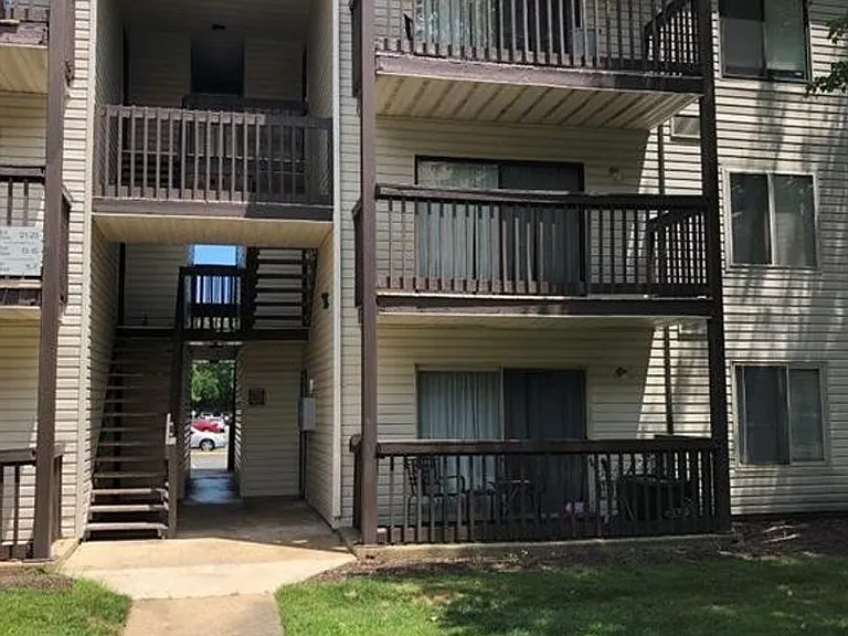 15 Davenport Ct — Photo 1