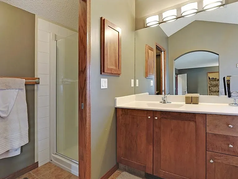 7965 Cougar Ridge Ave SW — Photo 35