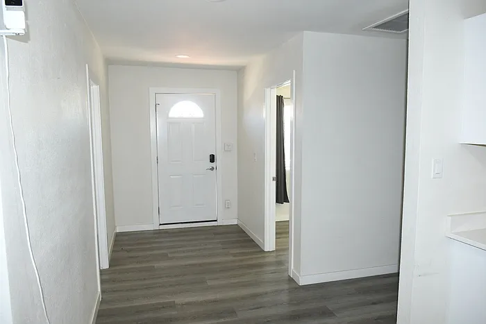 1339 E Glenrosa Ave — Photo 3