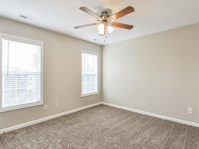 2716 Lead Crystal Ct — Photo 12