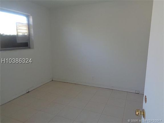 4th image of 633 NW 11th Ave #3