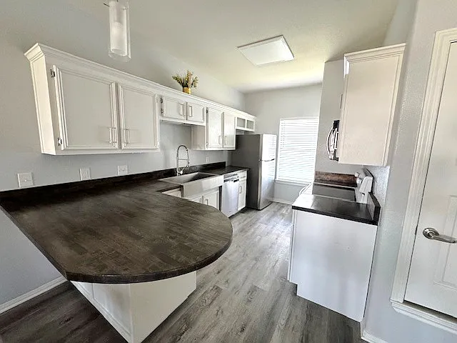 1500-1506 James Ave — Photo 14