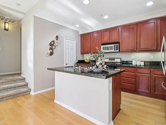 5th image of 2801 Escala Cir